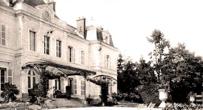 chateau_moyeux.jpg