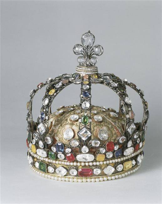 La couronne de Louis XV (musée du Louvre)