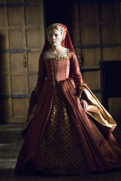 Scarlett Johansson (Mary Boleyn)
