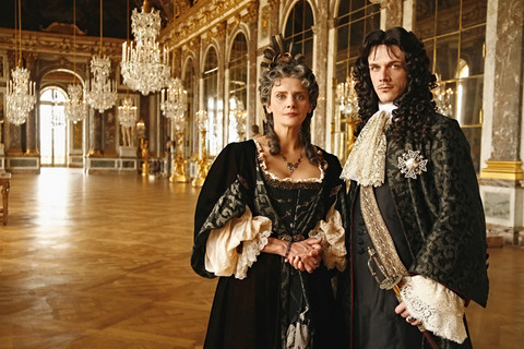 Florence Huige (Mme de Maintenon) et Samuel Theis : (Louis XIV)