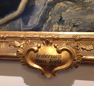 Cartel découvert sous le portrait de l'archiduchesse (source : Le boudoir de Marie-Antoinette)