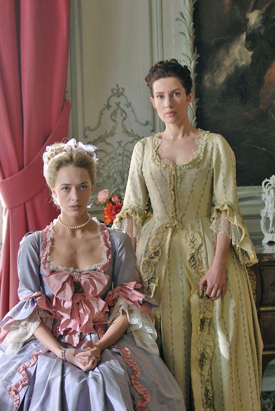 Hélène de Fougerolles (Mme de Pompadour) et Rosemarie La Vaullée (Elisabeth)